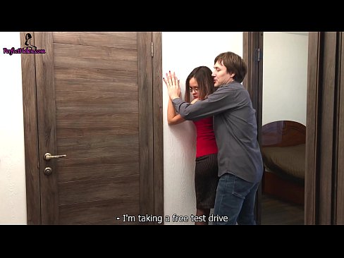 ❤️ Սեքսուալ ռիելթորը զգայական ցնցում է իր փիսիկը և ծակվում իր բնակարանը վաճառելիս - Կրեմպայ ❌ Սուպեր սեքս պոռնոյում hy.sexeey.ru ️❤